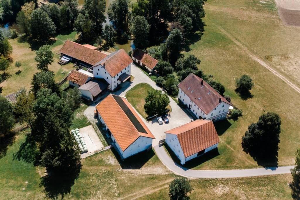 Veranstaltungszentrum Pruehmuehle Mit Schlafplaetzen Villa Eggenfelden Buitenkant foto